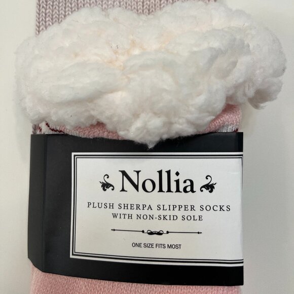 Women's Sherpa Non-Skid Heavy Socks - Pink/Red/White - NWT - Picture 4 of 7